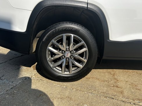 Used 2019 GMC Acadia SLE w/ Driver Alert Package I image 12