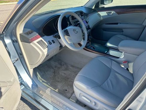 Used 2012 Toyota Avalon image 25