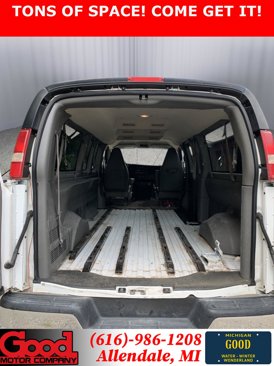 Used 2017 Chevrolet Express 3500 LT w/ LT Preferred Equipment Group image 1