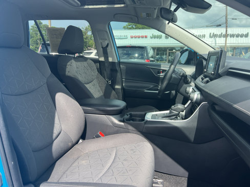 Used 2021 Toyota RAV4 XLE image 23