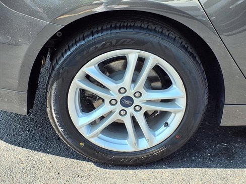 Used 2018 Ford Fusion S image 23
