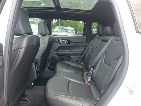 New 2025 Jeep Compass Limited w/ High Altitude Package image 7