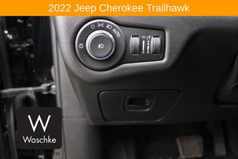 Used 2022 Jeep Cherokee Trailhawk w/ Sun, Sound & Nav Group image 26