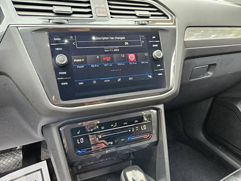 Used 2024 Volkswagen Tiguan SE image 19