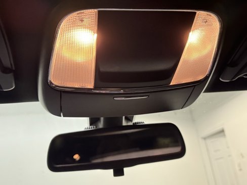 Used 2016 Dodge Charger SE image 22