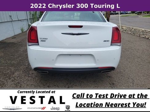 Used 2022 Chrysler 300 Touring L w/ Popular Equipment Group image 5