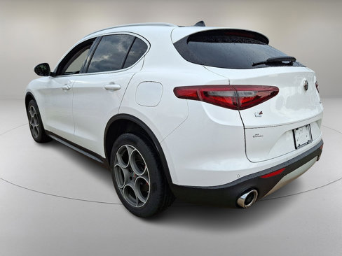 Used 2018 Alfa Romeo Stelvio Ti image 7