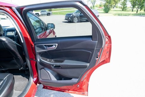 Used 2019 Ford Edge SEL w/ Equipment Group 201A image 13