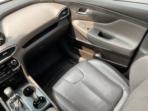 Used 2020 Hyundai Santa Fe SEL w/ Convenience + Premium Package image 18