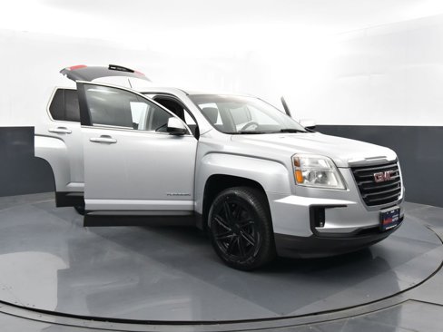 Used 2017 GMC Terrain SLE image 36