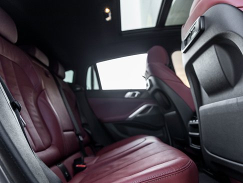 Used 2022 BMW X6 xDrive40i w/ M Sport Package image 37
