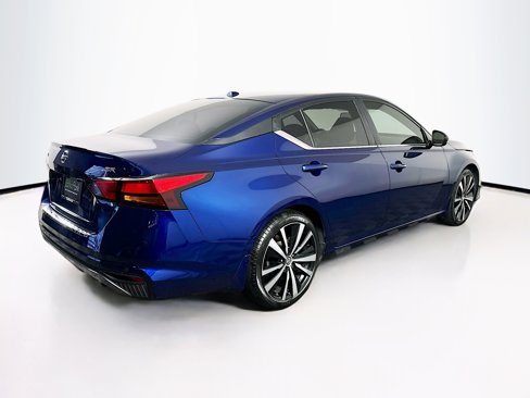 Used 2021 Nissan Altima 2.5 SR image 9
