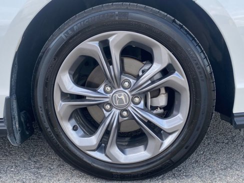 Used 2024 Honda Accord EX image 13