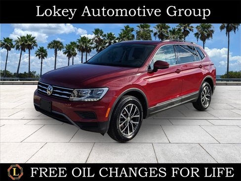 Used 2020 Volkswagen Tiguan SE w/ Panoramic Sunroof Package image 1