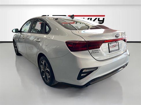 Used 2021 Kia Forte LXS image 5