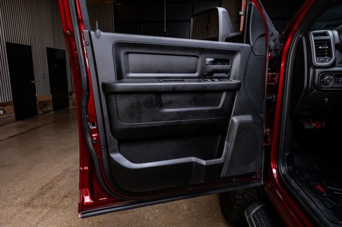 Used 2024 RAM 2500 Tradesman w/ Chrome Appearance Group image 38