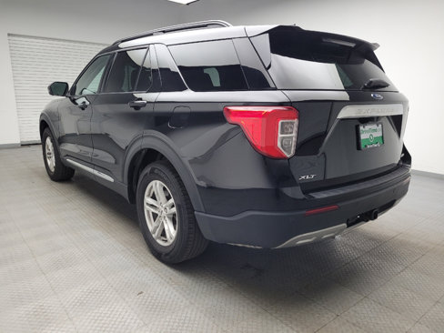 Used 2022 Ford Explorer XLT w/ Equipment Group 202A image 5