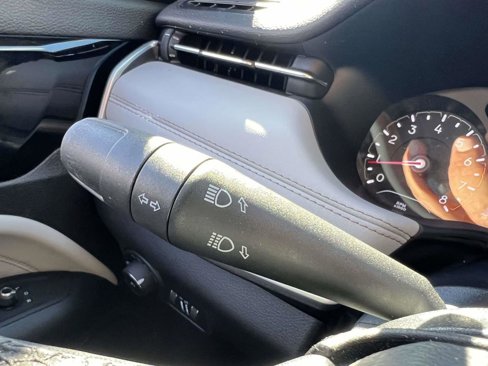Used 2024 Jeep Compass Limited image 32