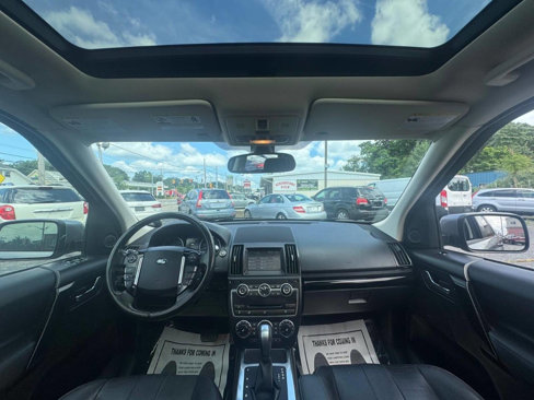 Used 2013 Land Rover LR2 HSE image 14