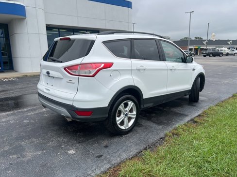 Used 2016 Ford Escape SE w/ Equipment Group 201A image 8