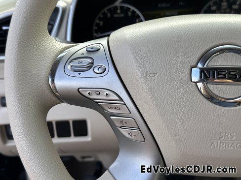 Used 2015 Nissan Murano S image 30