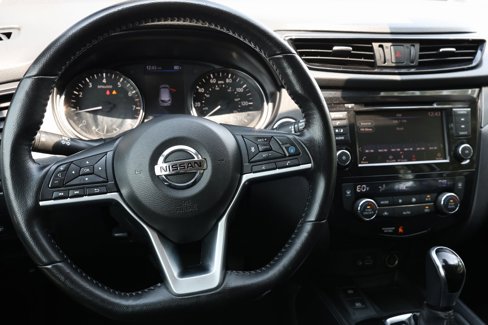 Used 2020 Nissan Rogue Sport SV w/ Technology Package image 16