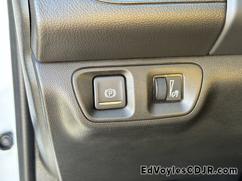 Used 2018 GMC Acadia SLT image 40