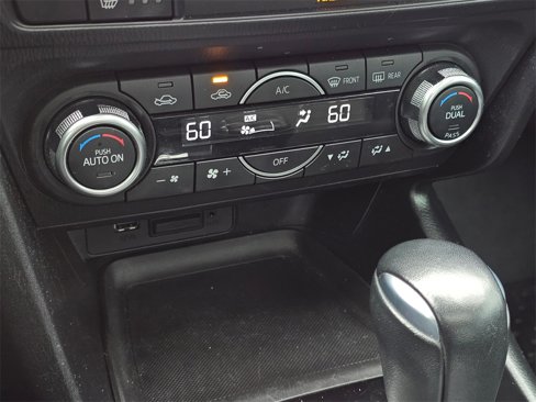 Used 2018 MAZDA MAZDA3 Grand Touring image 27