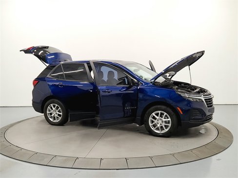 Used 2023 Chevrolet Equinox LS w/ LS Convenience Package image 17