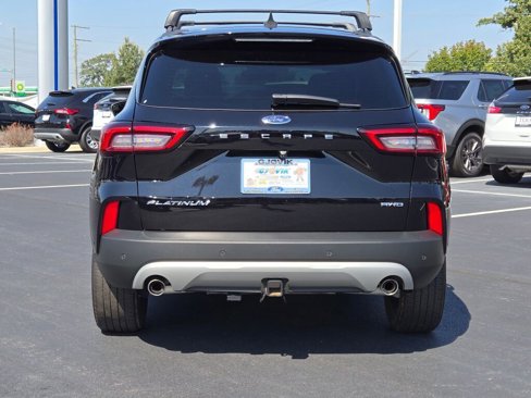 Used 2023 Ford Escape Platinum w/ Premium Technology Package image 9