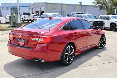 Used 2019 Honda Accord Sport image 2
