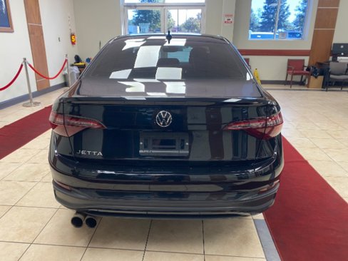 Used 2023 Volkswagen Jetta Sport image 6