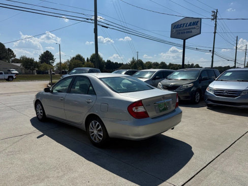 Used 2004 Toyota Camry XLE image 5