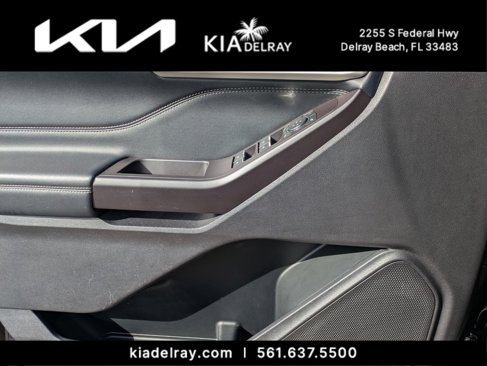 Used 2020 Ford Explorer Limited image 30