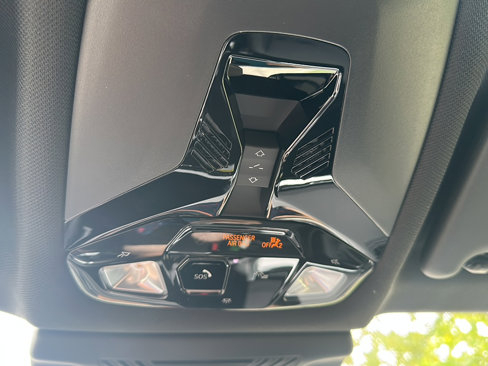 New 2025 BMW X1 xDrive28i w/ Technology Package image 28