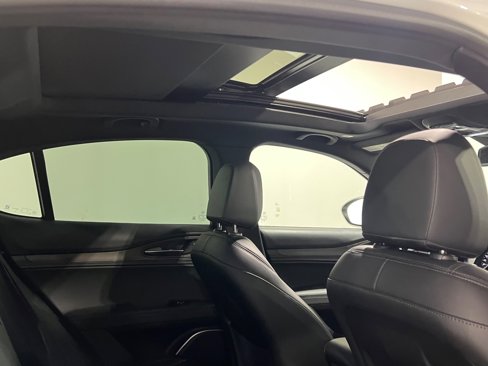 Used 2022 Alfa Romeo Stelvio Ti image 48