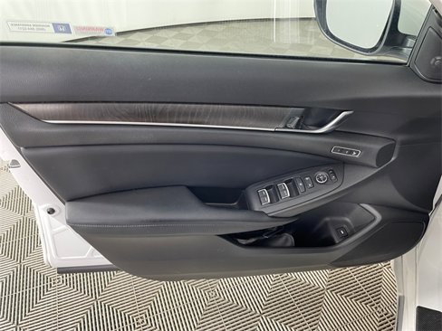 Certified 2018 Honda Accord EX-L image 11