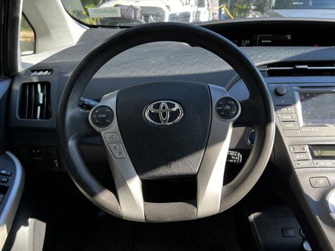 Used 2013 Toyota Prius Three image 32