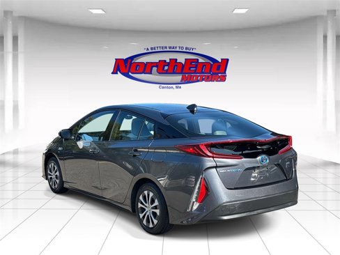 Used 2020 Toyota Prius Prime XLE image 6