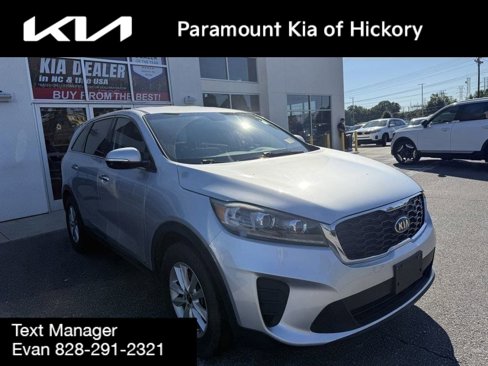 Used 2019 Kia Sorento LX image 2
