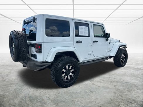 Used 2014 Jeep Wrangler Unlimited Sahara w/ Max Tow Package image 4
