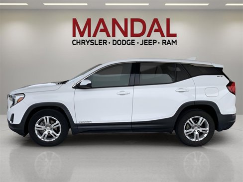 Used 2020 GMC Terrain SLE image 11