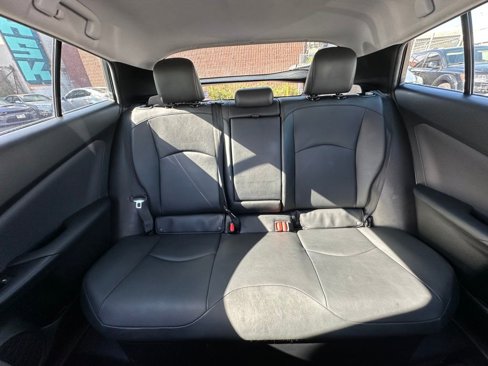 Used 2016 Toyota Prius Four image 16