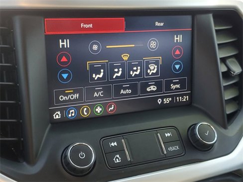 Used 2020 GMC Acadia SLE w/ Driver Convenience Package image 24