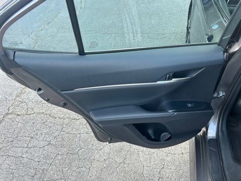Used 2020 Toyota Camry XSE image 34