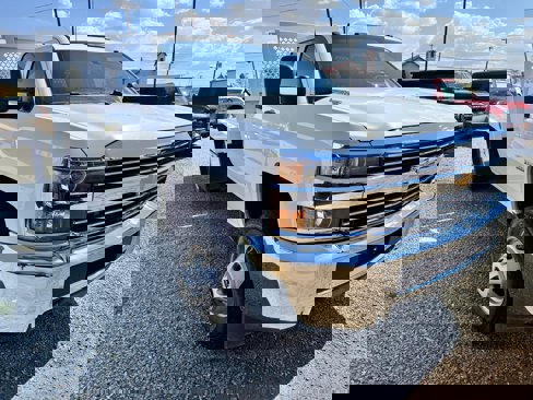 Used 2016 Chevrolet Silverado 3500 W/T image 3