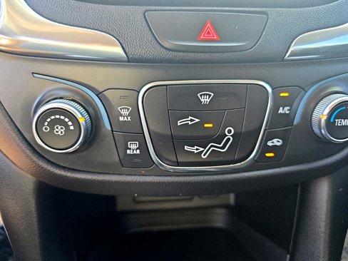 Used 2021 Chevrolet Equinox LT image 25