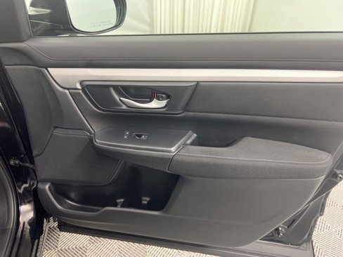 Used 2017 Honda CR-V LX image 18