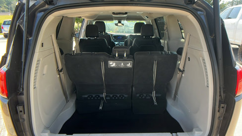 Used 2017 Chrysler Pacifica Touring-L image 13