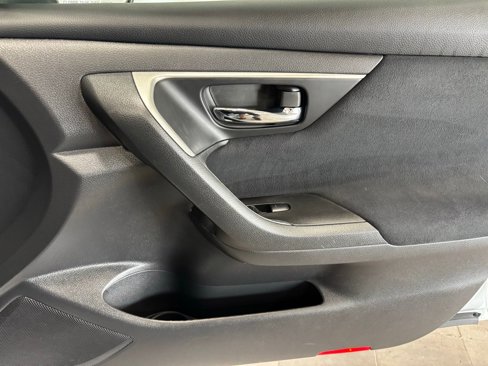 Used 2015 Nissan Altima 2.5 S w/ Power Driver Seat Package image 16